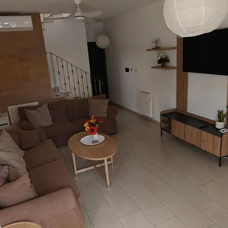 Mediterranean Escape Ferienhaus *